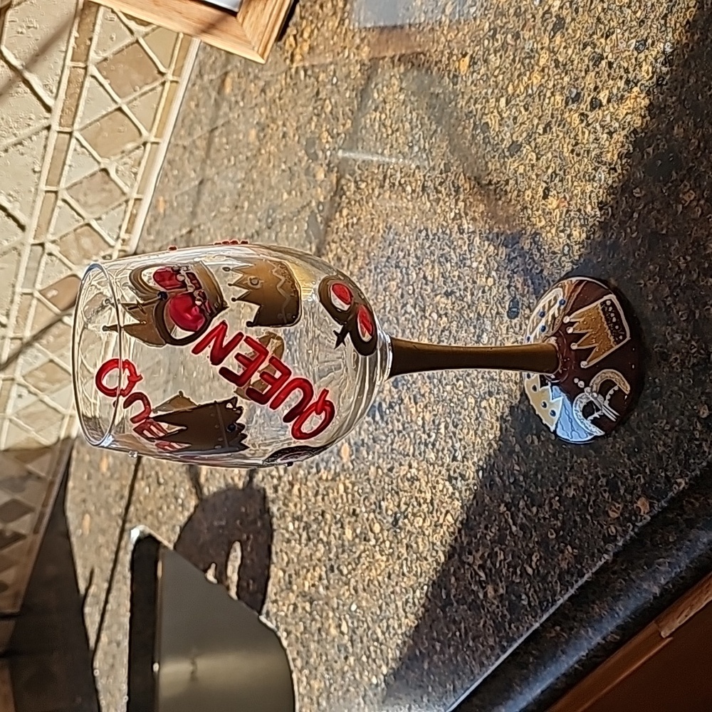 Queen Lolita Wine Glass 🍷